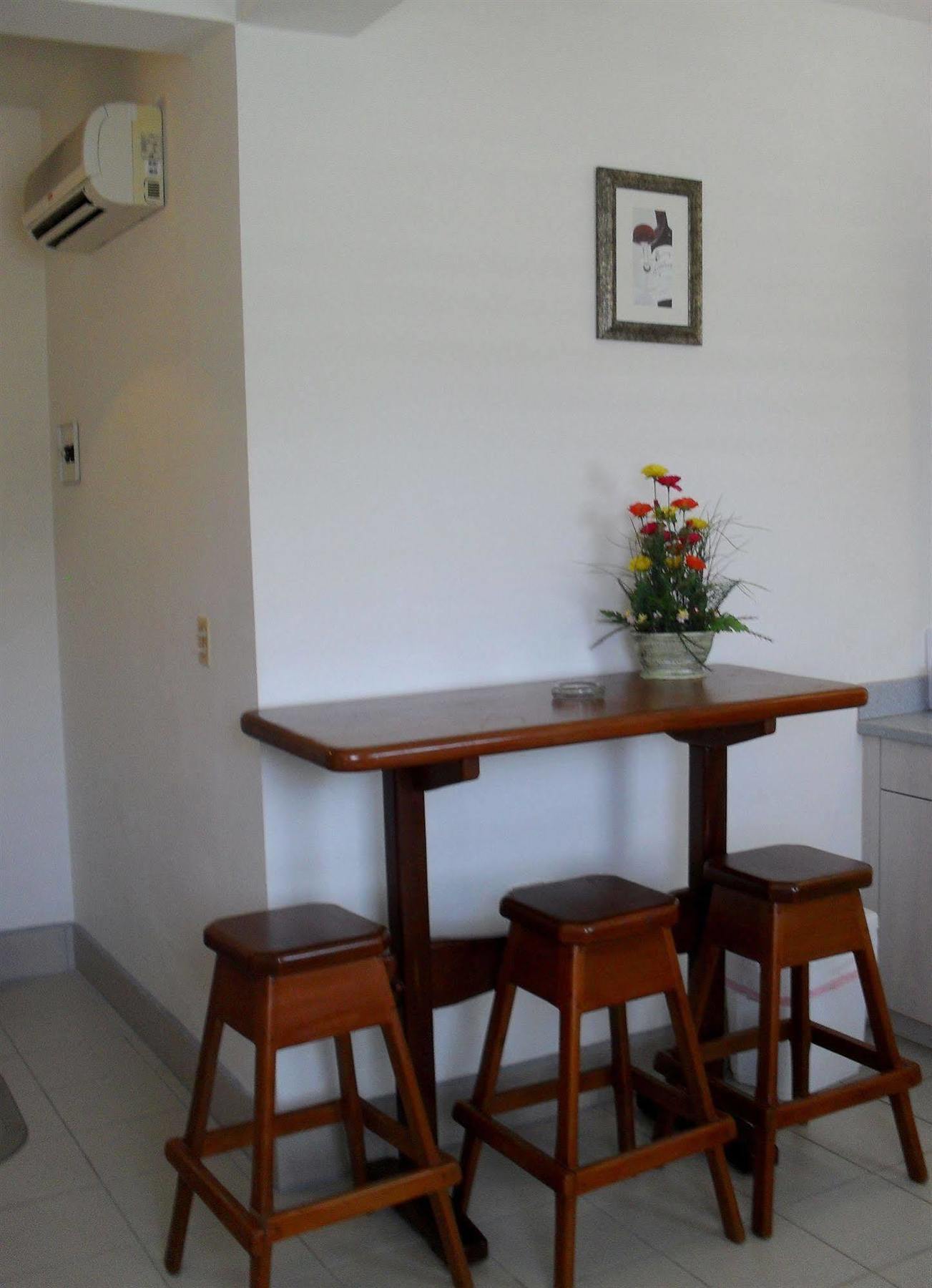 Michelo Suites Placencia Exterior photo